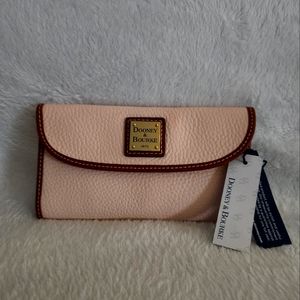 Dooney and bourke wallet